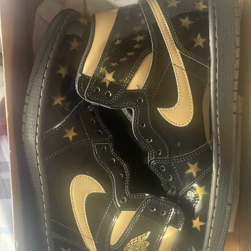 Jordan 1 - Picture 2 of 2